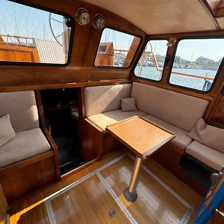 船屋 Romantischer Bootsurlaub *