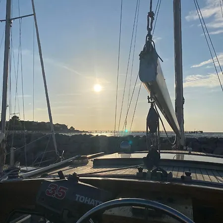 Romantischer Bootsurlaub Bådhotel